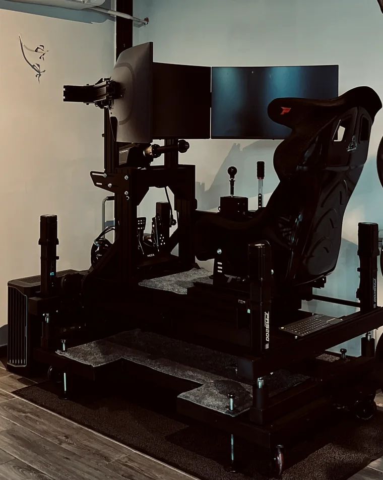 Motion Rig — simulator on a moving platform