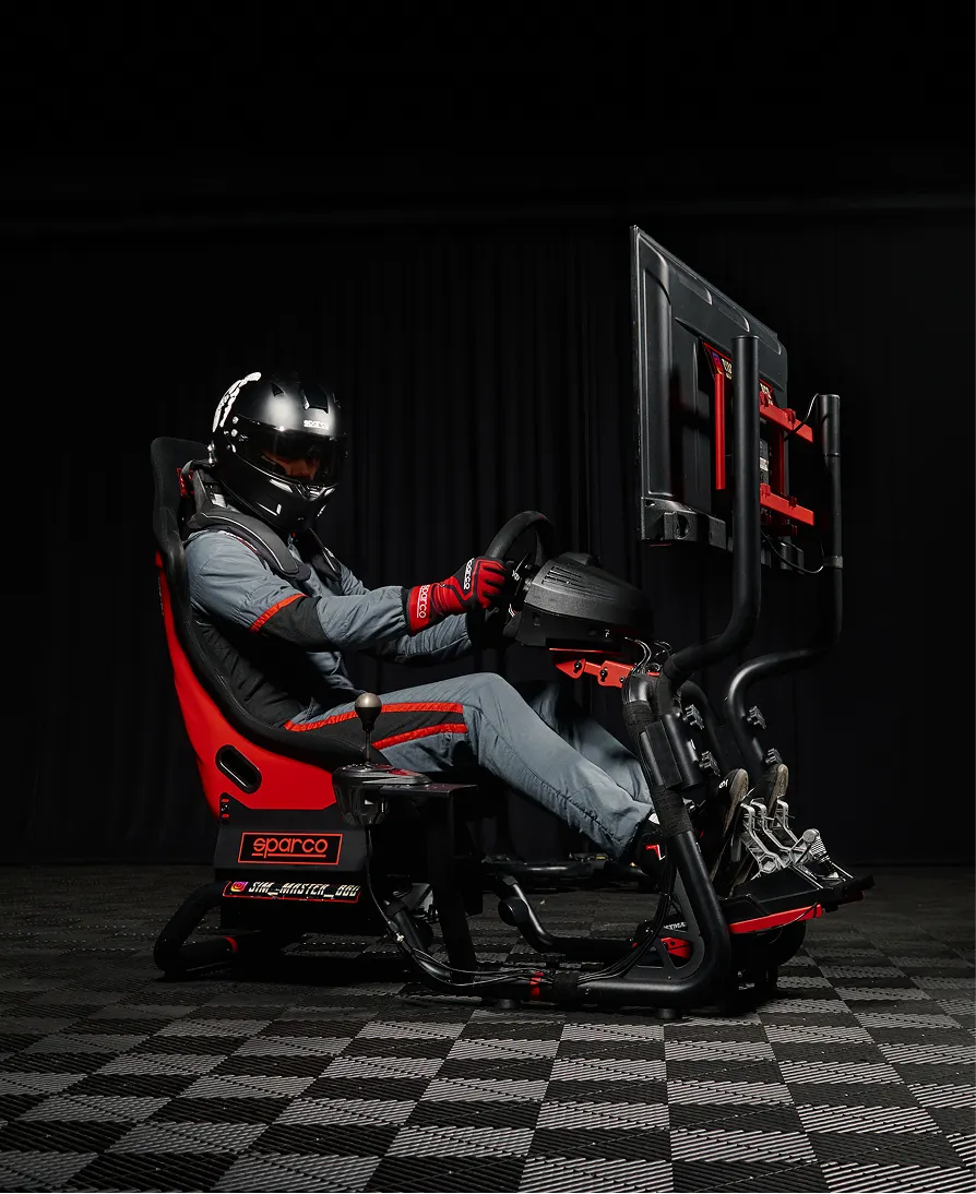 Standard Sim Master simulator with Thrustmaster wheel and pedals
